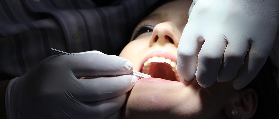 Muzykoterapia w gabinecie stomatologicznym, czyli przychodzi muzykoterapeuta do dentysty…